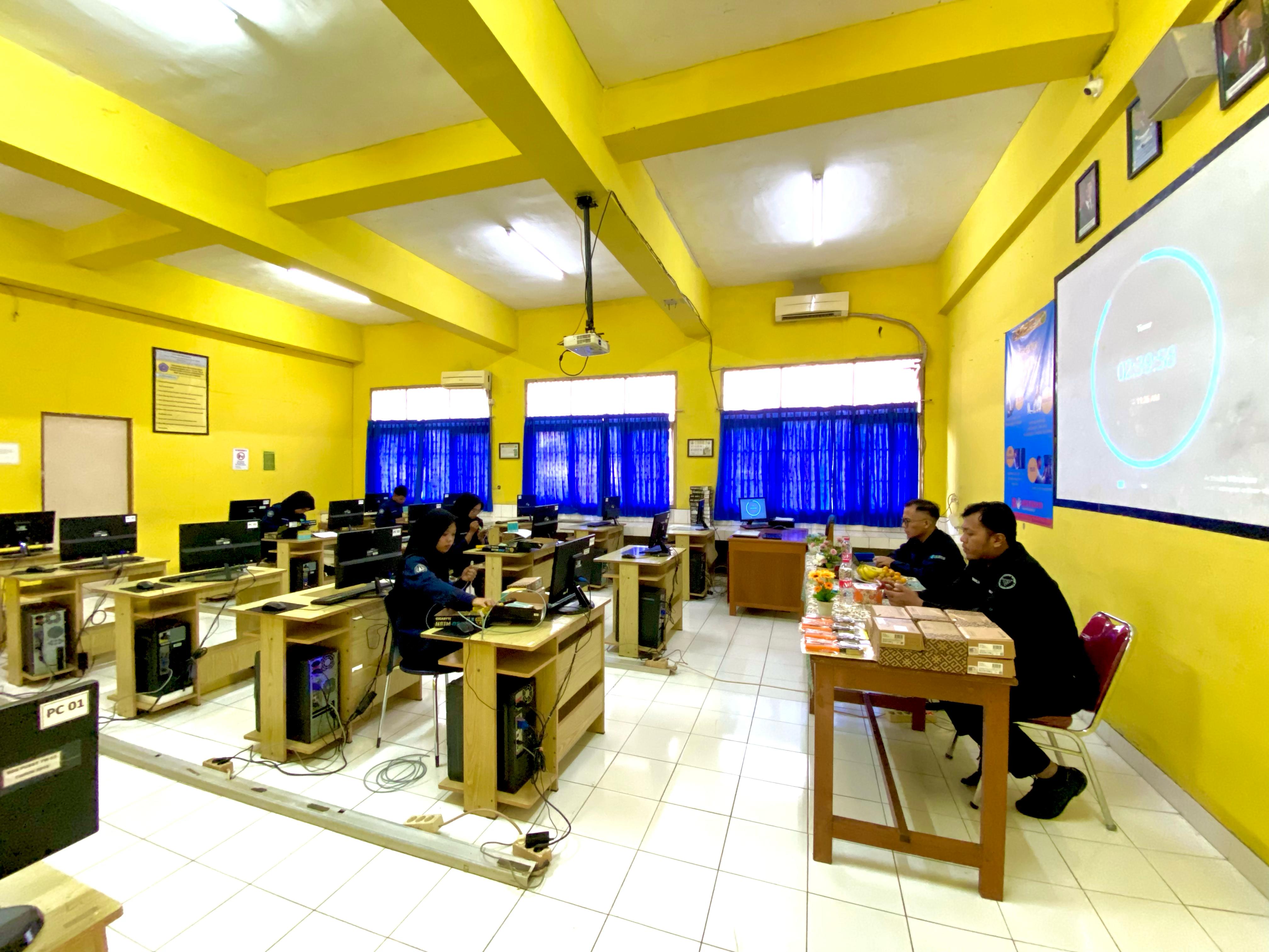 Uji Kompetensi Keahlian (UKK) SMK Yadika Kalijati Uji Kompetensi Keahlian (UKK) SMK Yadika Kalijati